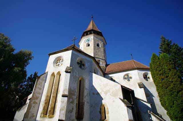 fortified churches day tour from brasov