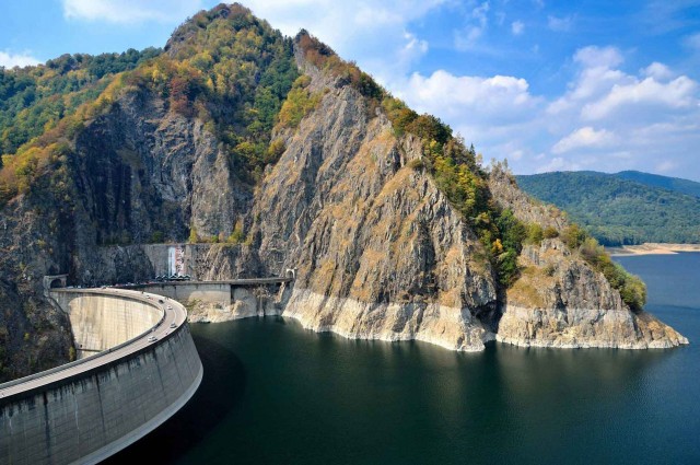 Vidraru Dam